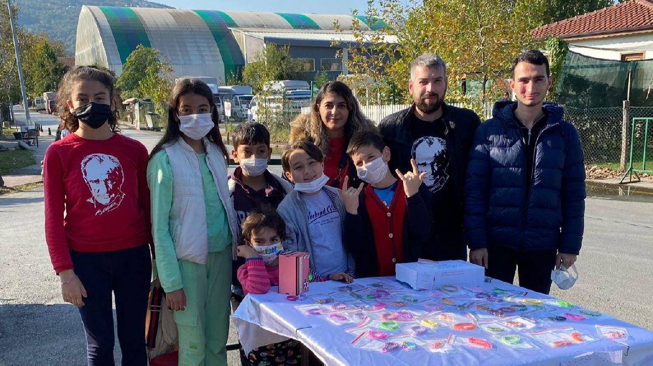 MİNİK GİRİŞİMCİLER STANT AÇTI