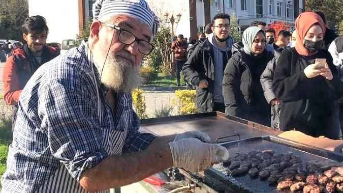 EN İYİ FOTOĞRAFI ÇEKMEK İÇİN YARIŞTILAR