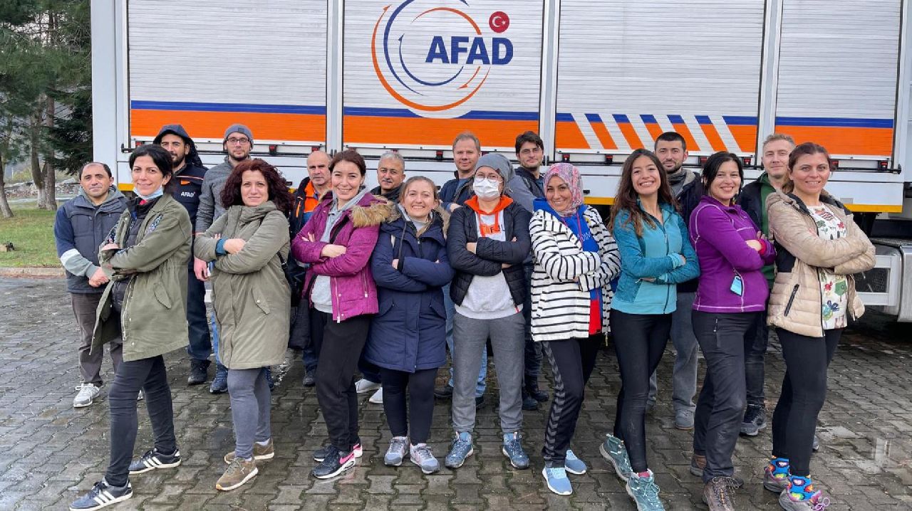 ÖĞRETMENLER ARAMA KURTARMA EĞİTİMİNDE