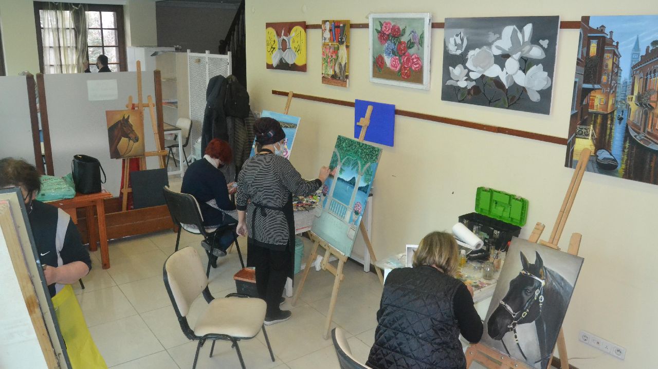 SAPANCA'DA KÜLTÜR VE SANAT KURSLARI DEVAM EDİYOR