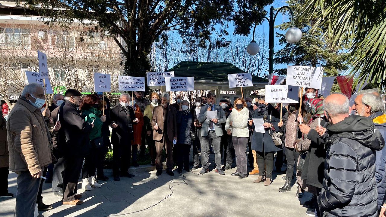 CHP SAPANCA'DAN ELEKTRİK ZAMLARINA TEPKİ