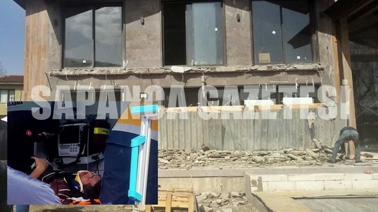 SAPANCA'DA İNŞAAT HALİNDEKİ EVİN BALKONU ÇÖKTÜ: 4 YARALI