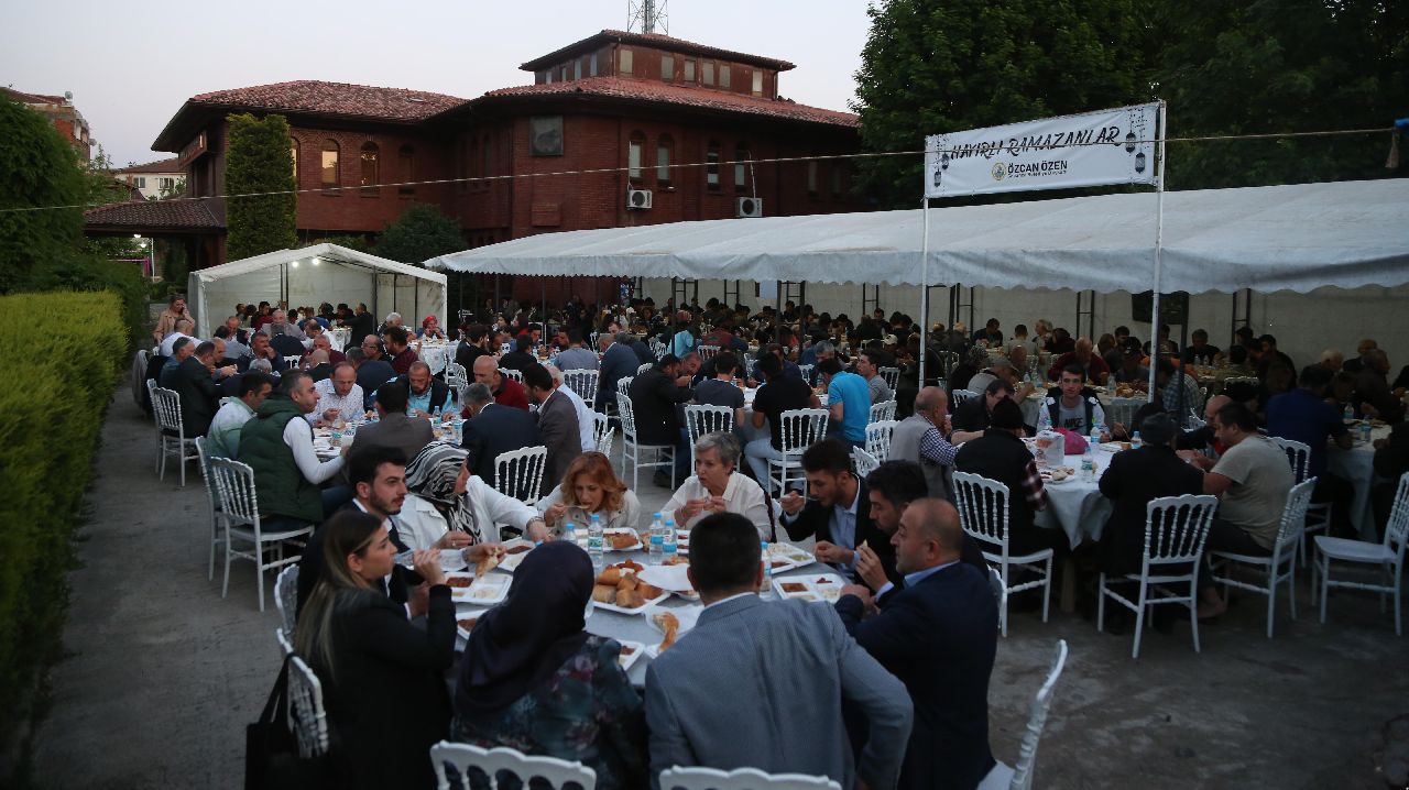 SAPANCA BELEDİYESİ RAMAZAN ÇADIRI MİSAFİRLERİNİ BEKLİYOR