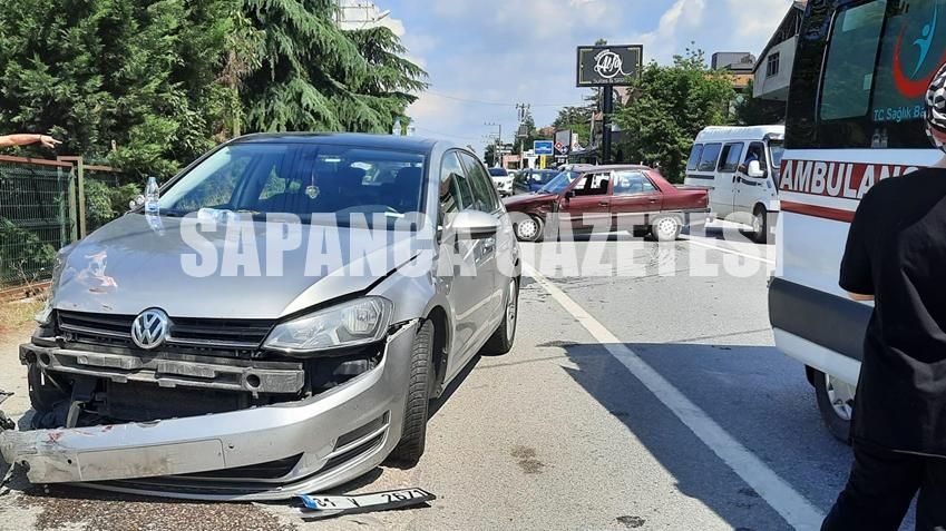 SAPANCA'DA TRAFİK KAZASI: 1 YARALI