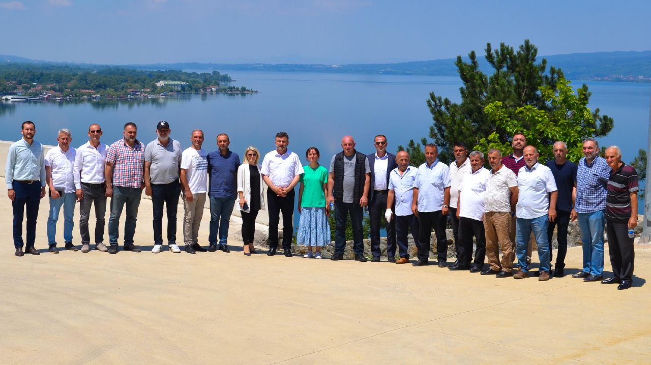 BAŞKAN ÖZEN MUHTARLARLA BİR ARAYA GELDİ