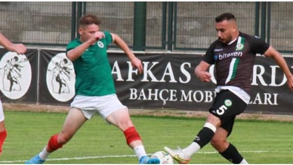 SAPANCA GENÇLİKSPOR:4 - YALOVASPOR:1