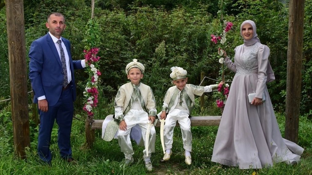 ABDULGAFUR CEVHER OĞULLARINI SÜNNET ETTİRDİ