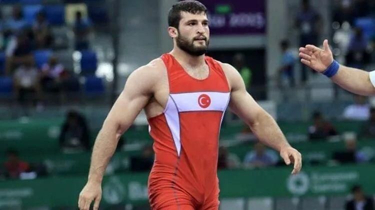 SAPANCALI GÜREŞÇİ DÜNYA 5'İNCİSİ OLDU