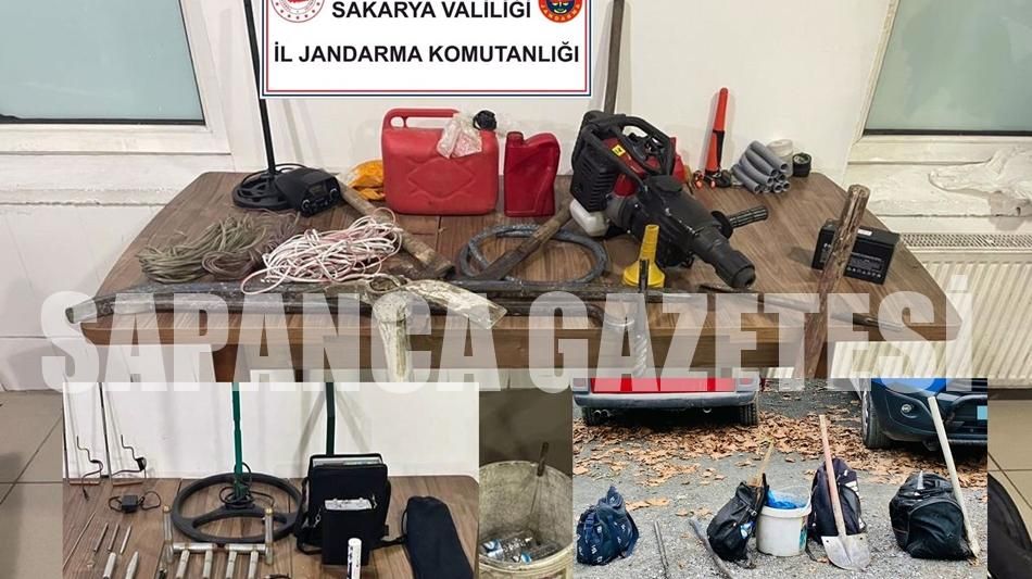 SAPANCA'DA JANDARMA DEFİNECİLERE SUÇÜSTÜ YAPTI