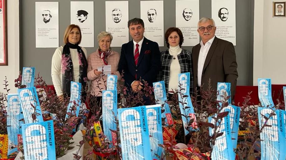 ''ÖĞRETMENLERİMİZİN ASIL SORUNLARI EKONOMİKTİR''