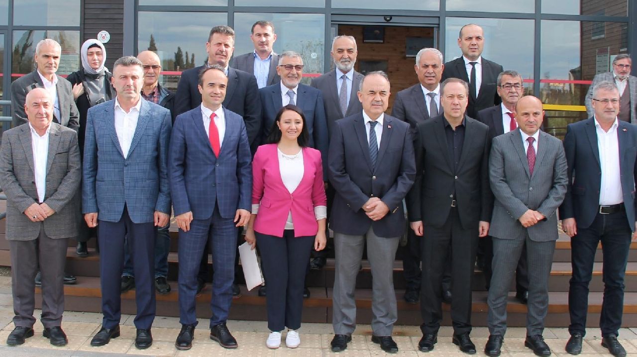 BAŞKAN ÖZEN  İPEKYOLU BELEDİYELERİ TOPLANTISINA KATILDI