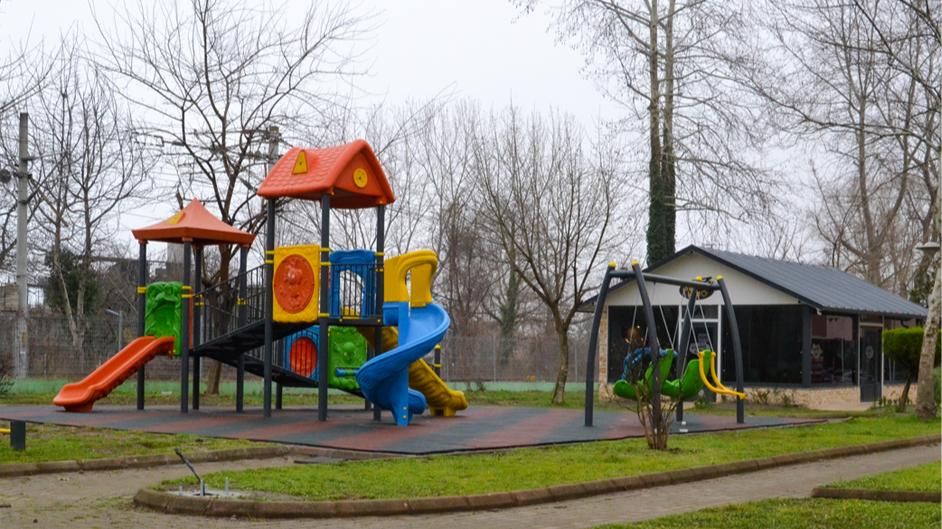 SAPANCA'DAKİ PARKLARA YENİ OYUN GURUPLARI