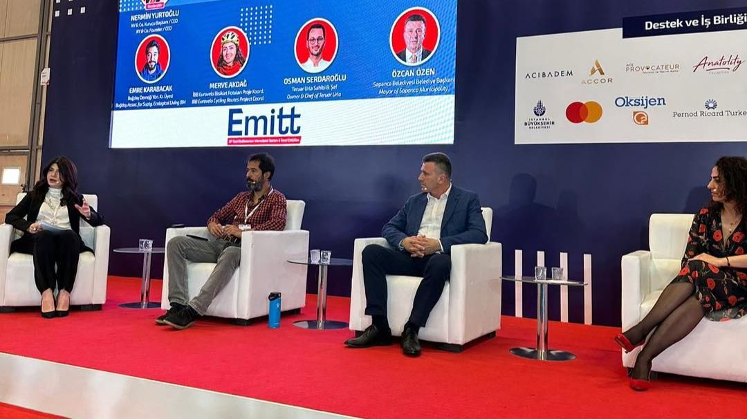 BAŞKAN ÖZEN EMITT FUARINDAKİ PANELDE KONUŞTU