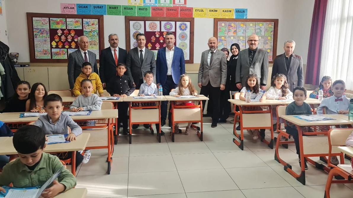 ÖĞRENCİLERİN KARNE HEYECANINA ORTAK OLDULAR