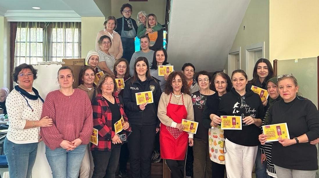 KADINA EL KAL-KA-MAZ