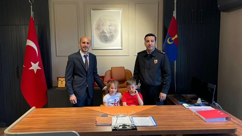 SAPANCA'DA ÖĞRENCİLER KARAKOL KOMUTANI OLDU