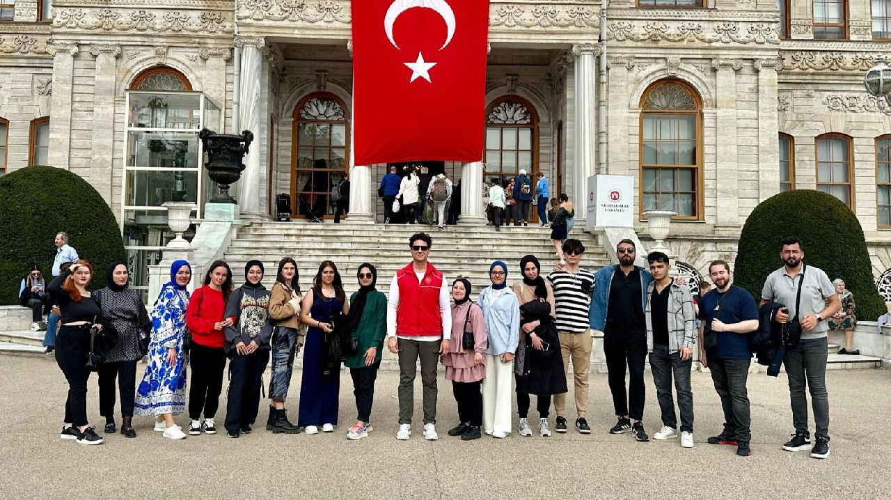 SAPANCA GENÇLİK MERKEZİ, BAYRAMI İSTANBUL GEZİSİYLE KUTLADI