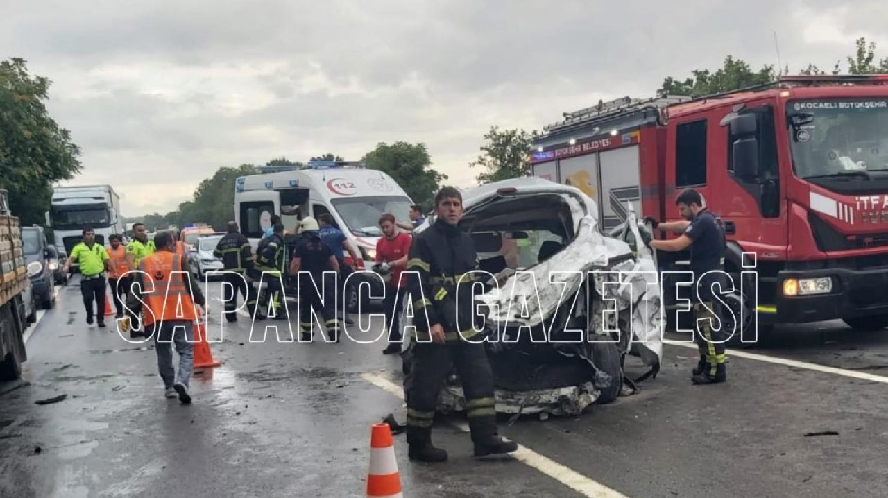 ANADOLU OTOYOLUNDA FECİ KAZA: 3 ÖLÜ, 3 YARALI