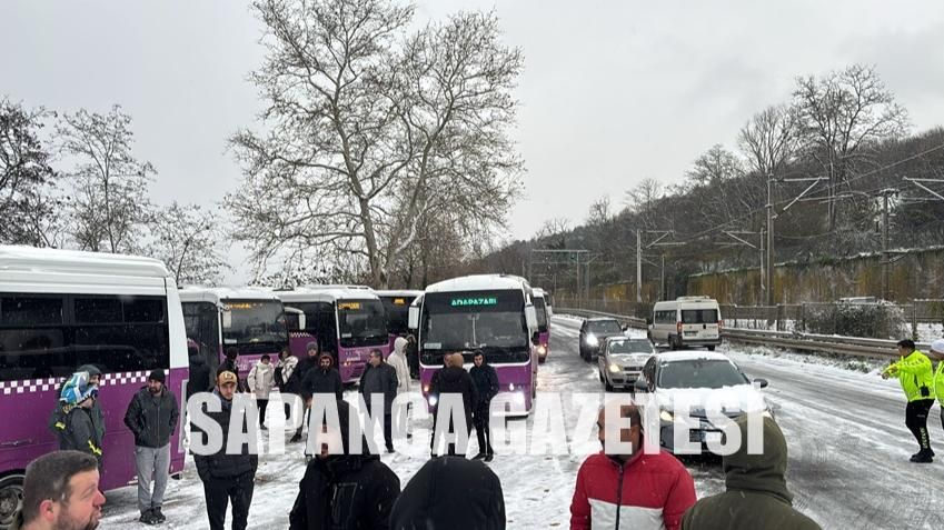 SAPANCA-ADAPAZARI YOLUNDA KAR VE BUZLANMA!