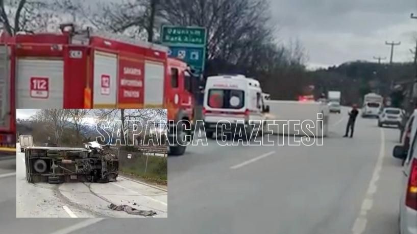 SAPANCA UZUNKUM'DA TRAFİK KAZASI: 2 YARALI