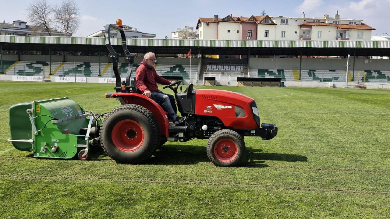 İLÇE STADI YENİ SEZONA HAZIRLANIYOR